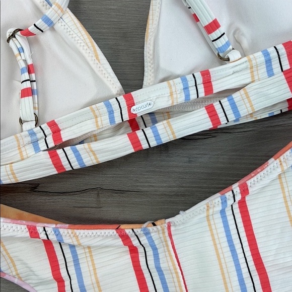 ☀️RIP CURL☀️ BLOSSOM STRIPE TRI TOP BLOSSOM HI LEG REVERSIBLE BIKINI SET - Picture 15 of 16